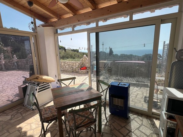 casa indipendente in vendita a Licata