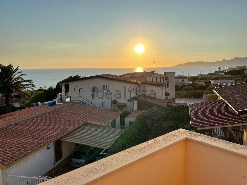casa indipendente in vendita a Licata in zona Torre di Gaffe