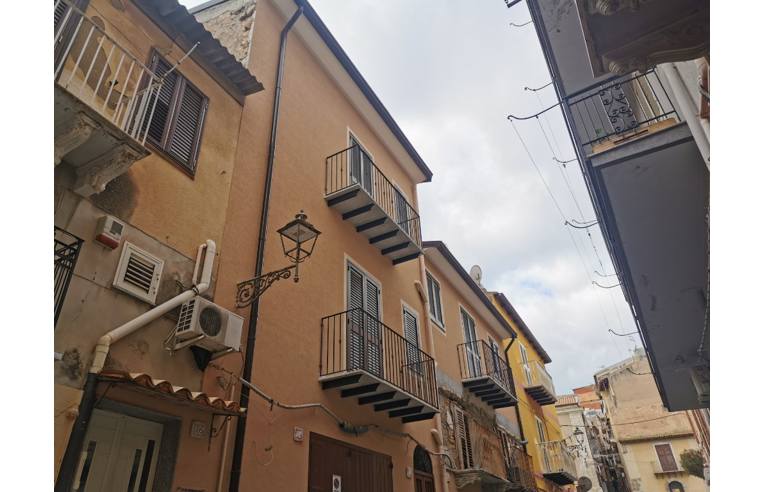 casa indipendente in vendita a Licata