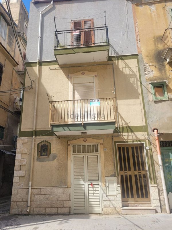 casa indipendente in vendita a Licata