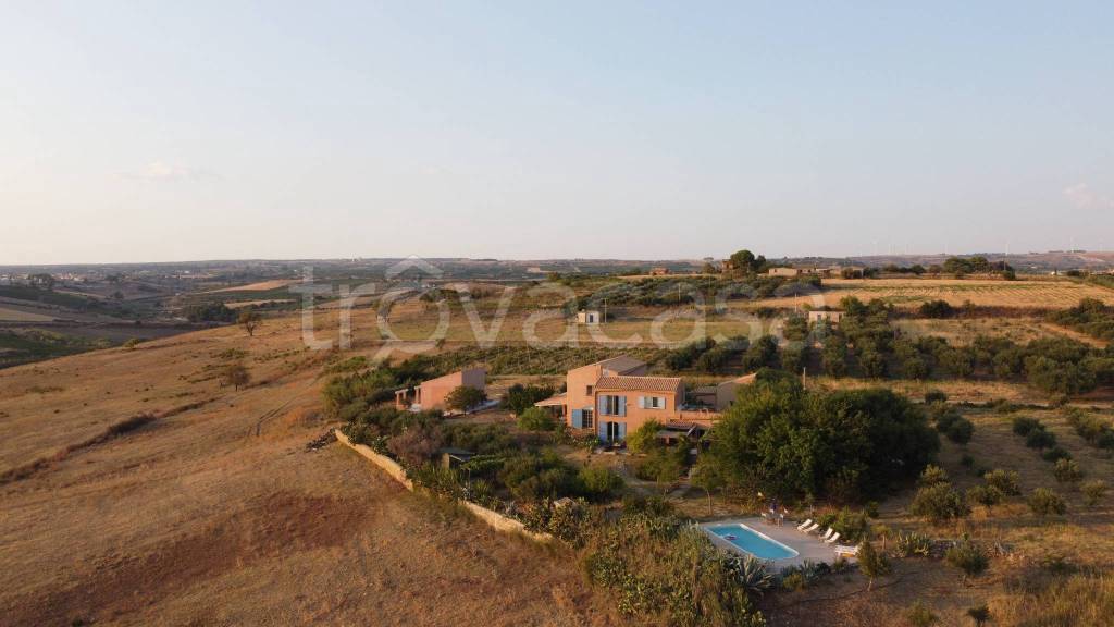 casa indipendente in vendita a Menfi in zona Porto Palo