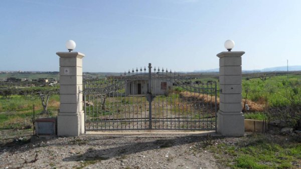casa indipendente in vendita a Menfi