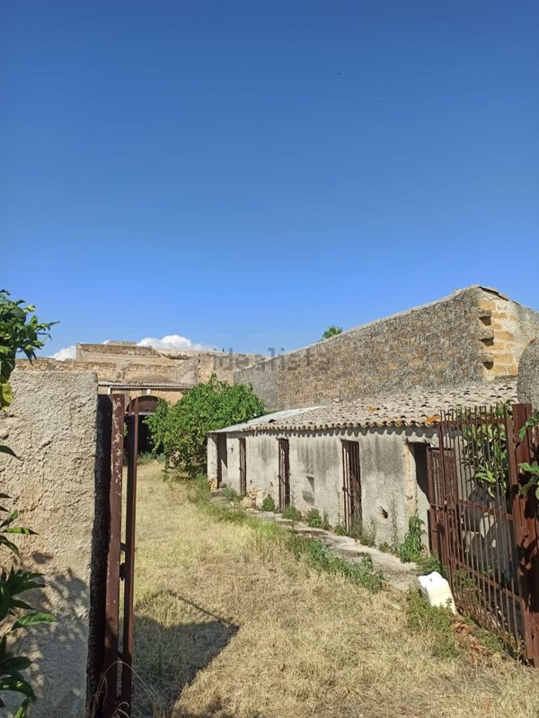 casale in vendita a Menfi