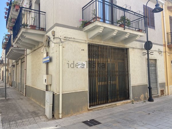 locale commerciale in vendita a Menfi