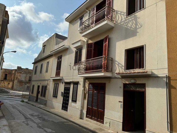 pentavano in vendita a Menfi