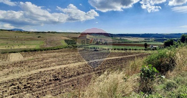 casa indipendente in vendita a Menfi