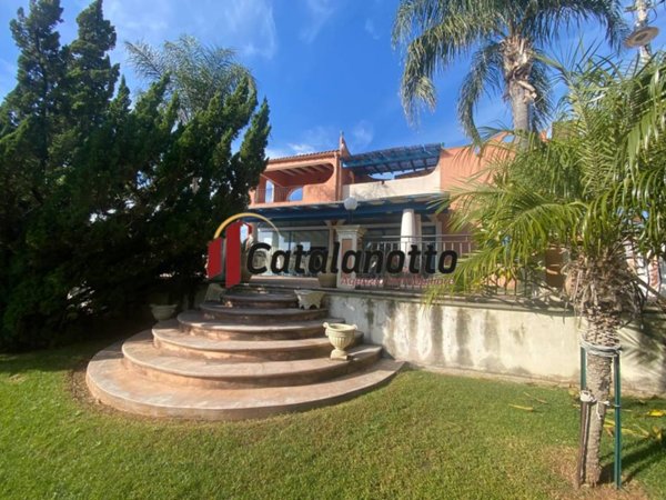 casa indipendente in vendita a Menfi