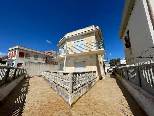 casa indipendente in vendita a Menfi in zona Porto Palo