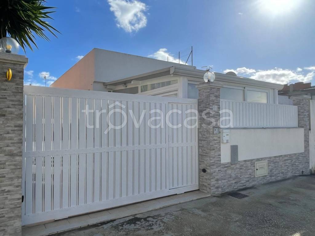 casa indipendente in vendita a Menfi