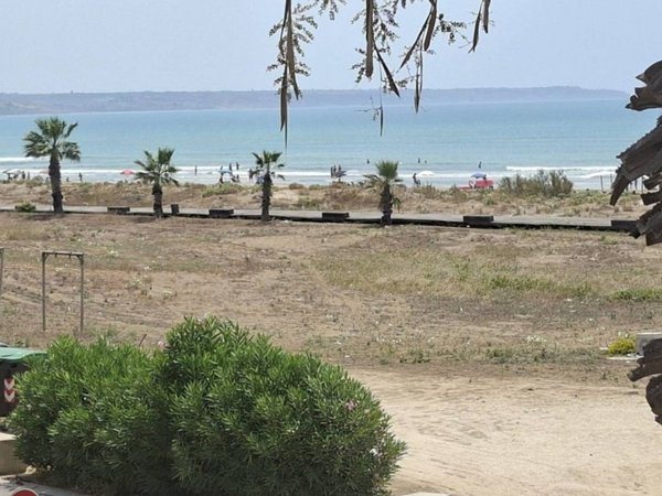 casa indipendente in vendita a Menfi in zona Porto Palo