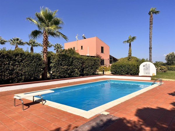 casa indipendente in vendita a Menfi