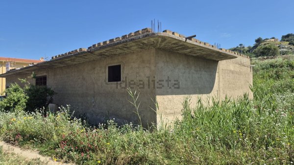 appartamento in vendita a Montallegro