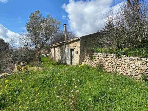 casa indipendente in vendita a Naro