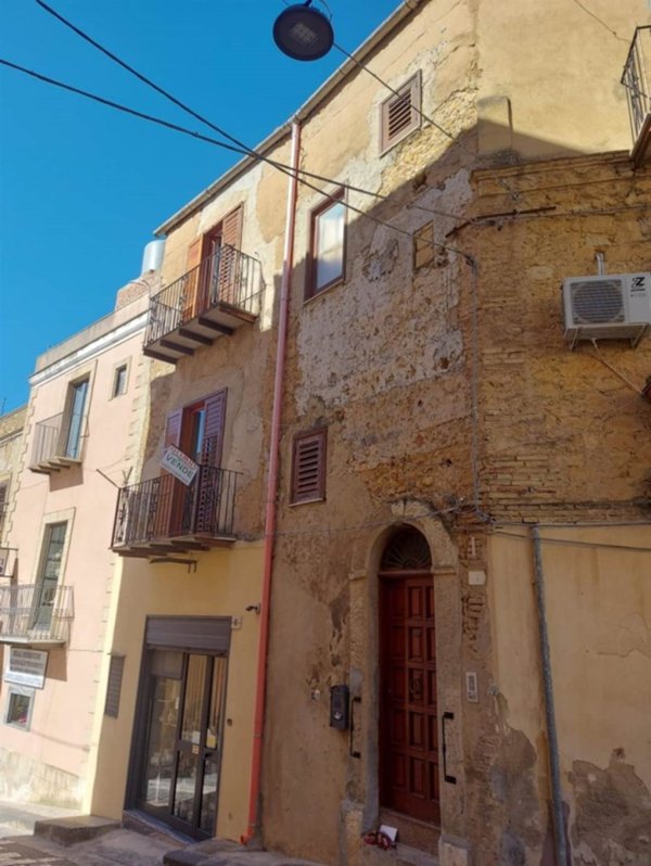 casa indipendente in vendita a Naro