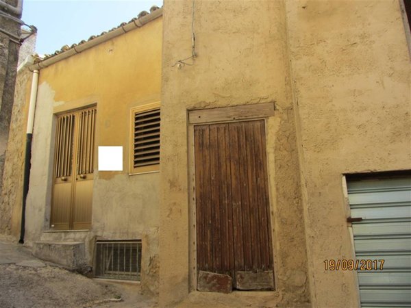 casa indipendente in vendita a Naro