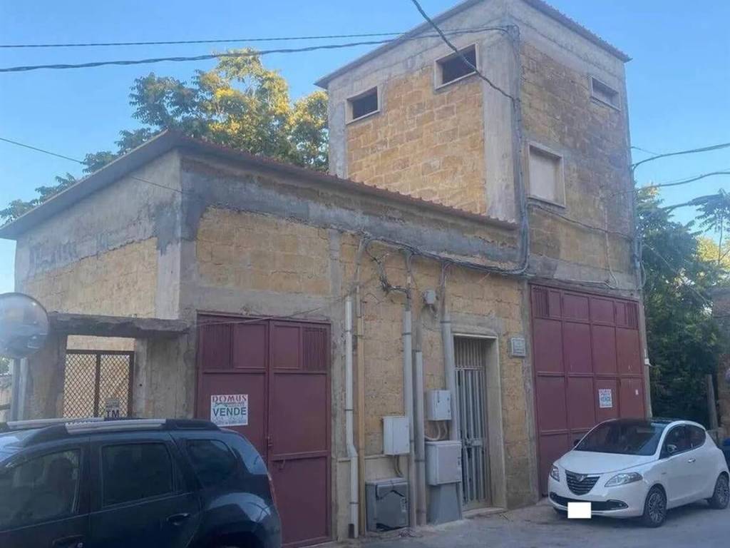 casa indipendente in vendita a Naro