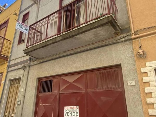 casa indipendente in vendita a Naro
