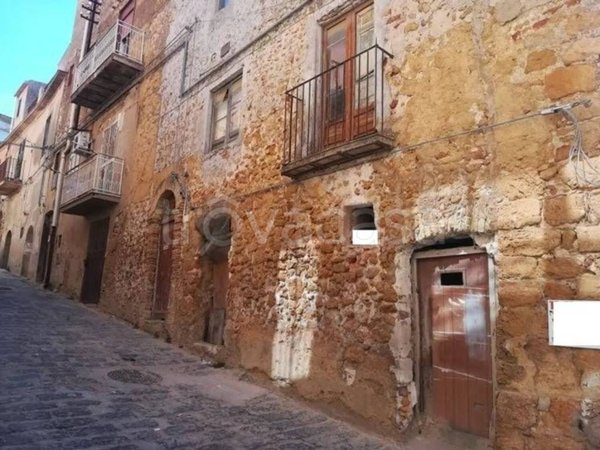 casa indipendente in vendita a Naro