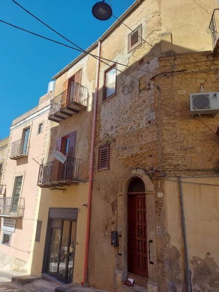 casa indipendente in vendita a Naro