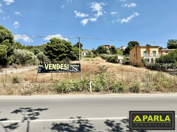 casale in vendita a Naro