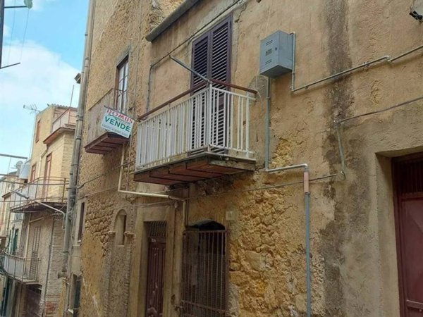 casa indipendente in vendita a Naro