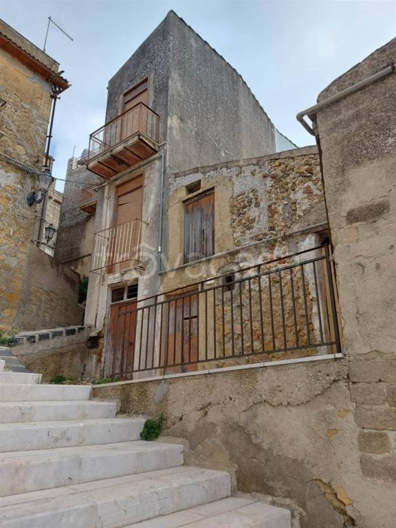 casa indipendente in vendita a Naro