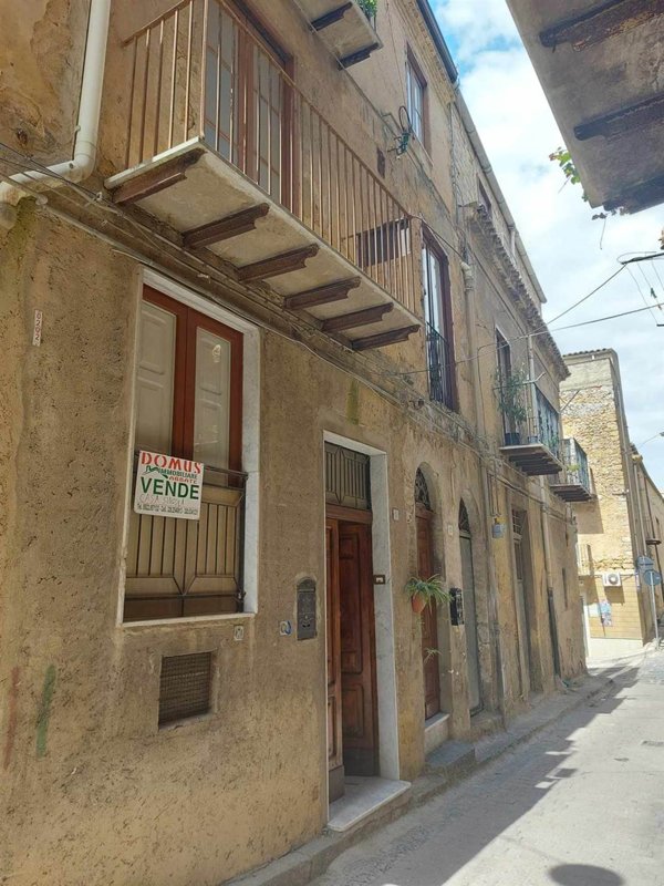 casa indipendente in vendita a Naro