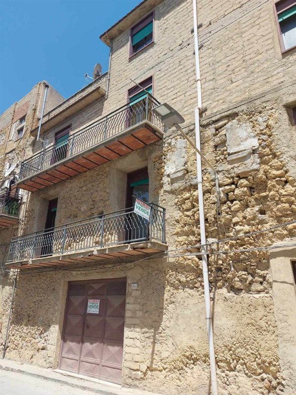 casa indipendente in vendita a Naro