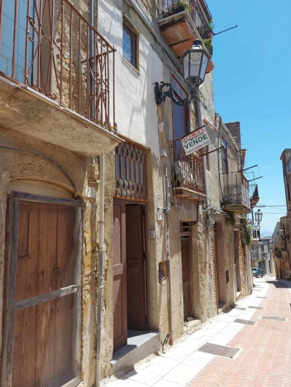 casa indipendente in vendita a Naro