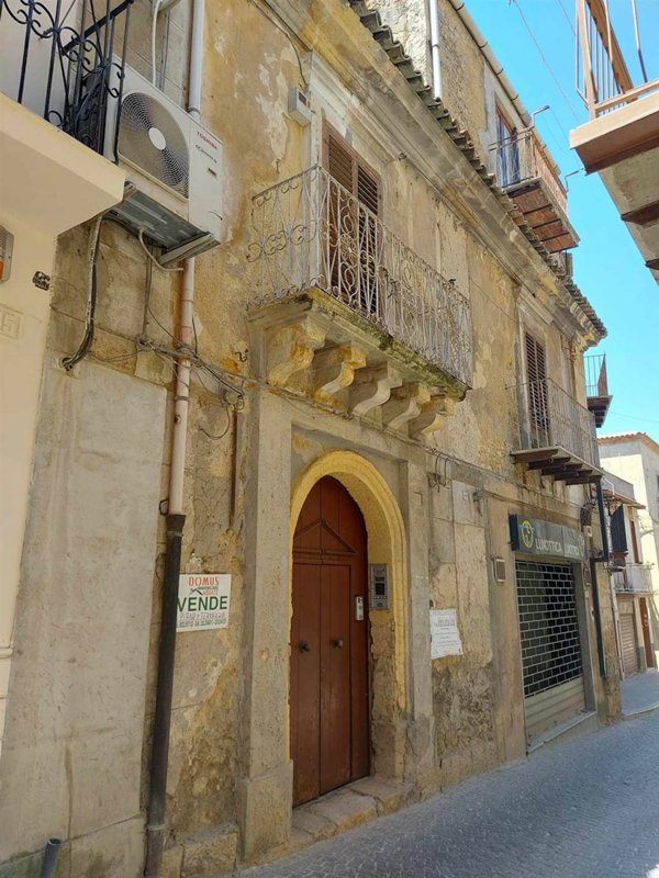 appartamento in vendita a Naro