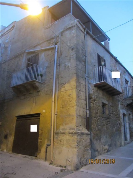 casa indipendente in vendita a Naro