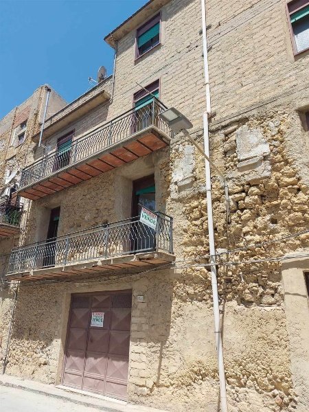 casa indipendente in vendita a Naro