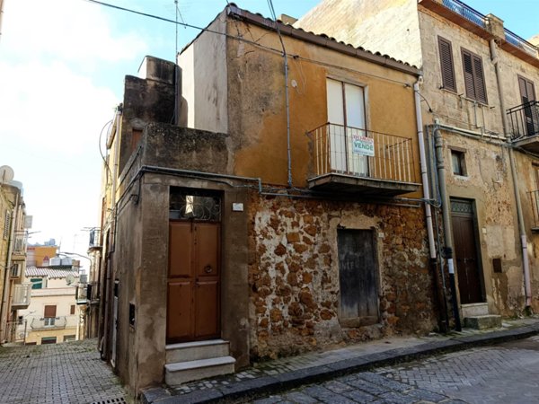 casa indipendente in vendita a Naro