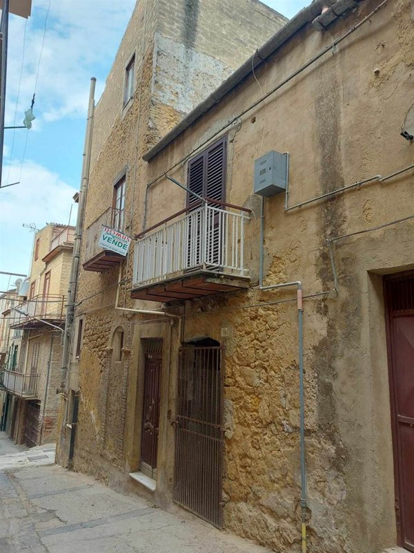 casa indipendente in vendita a Naro