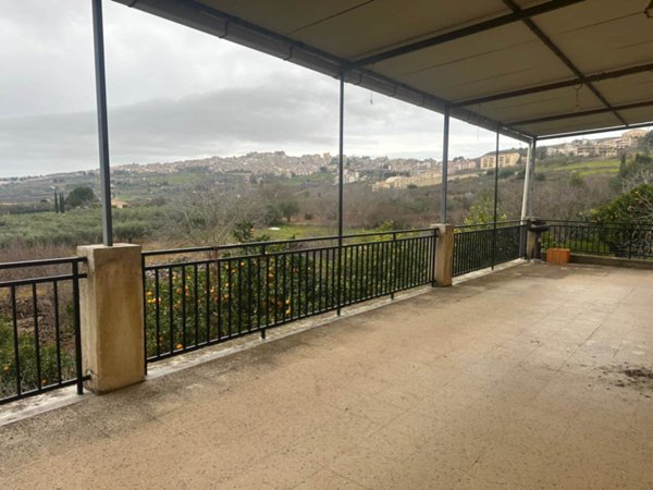 casa indipendente in vendita a Naro