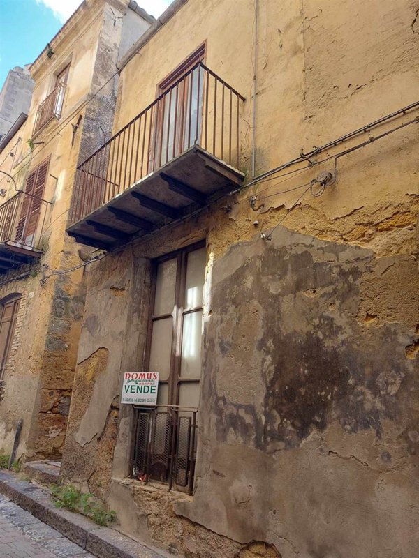 casa indipendente in vendita a Naro