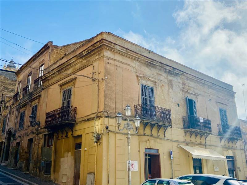 locale di sgombero in vendita a Naro