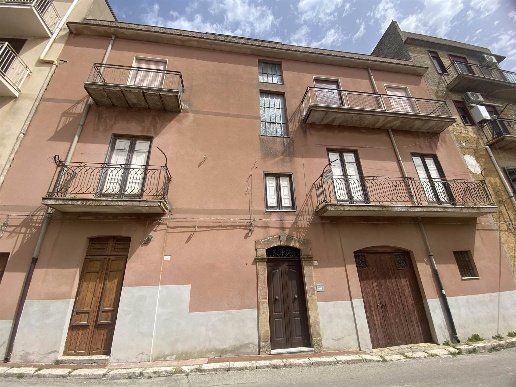 casa indipendente in vendita a Naro