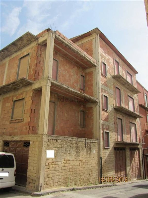 casa indipendente in vendita a Naro