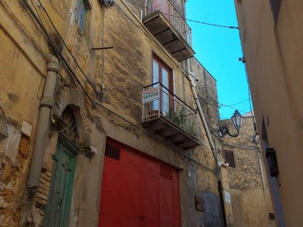 casa indipendente in vendita a Naro