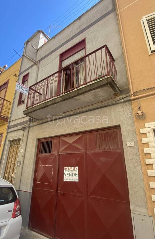 casa indipendente in vendita a Naro