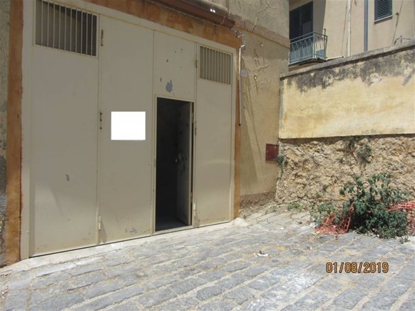 locale di sgombero in vendita a Naro