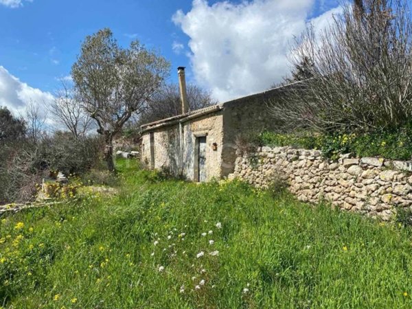 casa indipendente in vendita a Naro