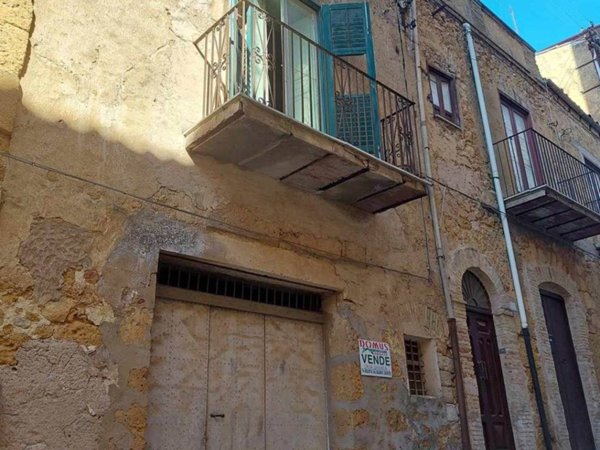casa indipendente in vendita a Naro