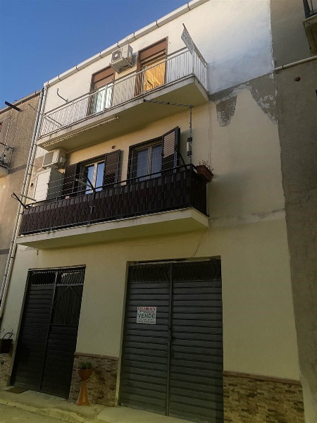 casa indipendente in vendita a Naro