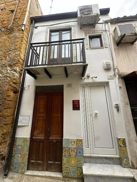 casa indipendente in vendita a Naro