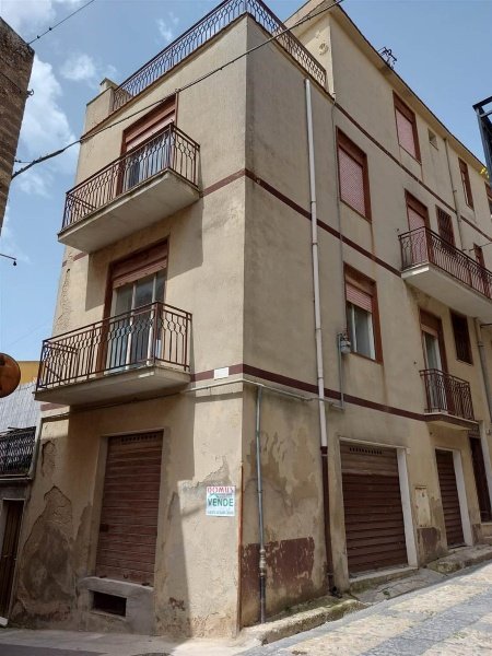 casa indipendente in vendita a Naro