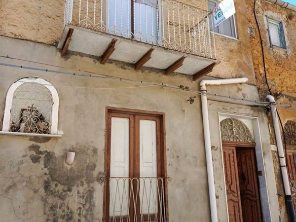 casa indipendente in vendita a Naro