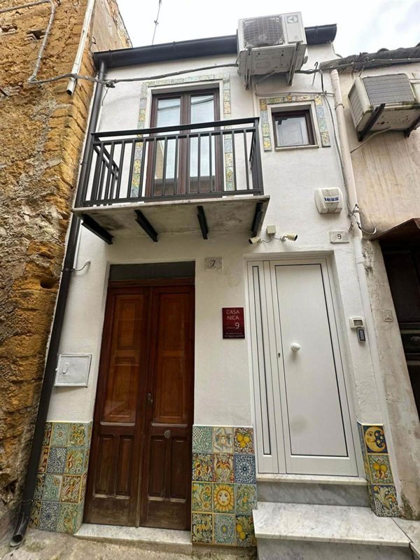 casa indipendente in vendita a Naro