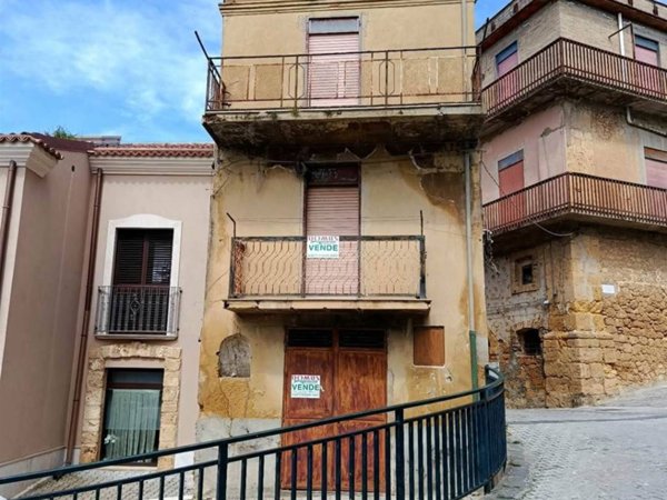 casa indipendente in vendita a Naro